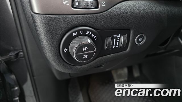 Jeep Cherokee (KL) 2.4 Limited AWD 2021 — фото 38