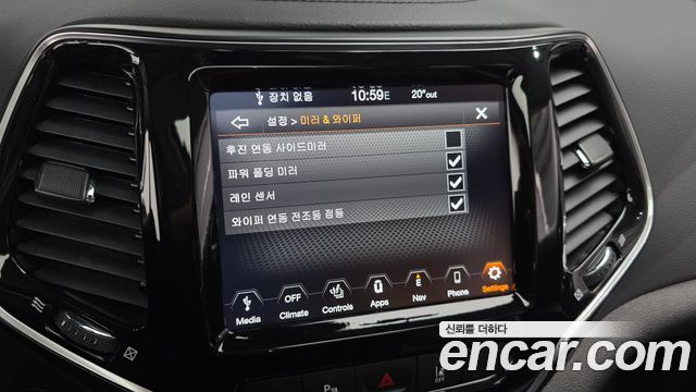 Jeep Cherokee (KL) 2.4 Limited AWD 2021 — фото 41