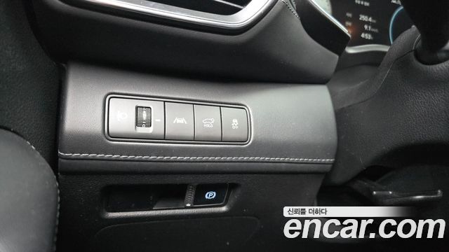 Hyundai Santa Fe Gasoline 2.5T 2WD Calligraphy 2021 — фото 18