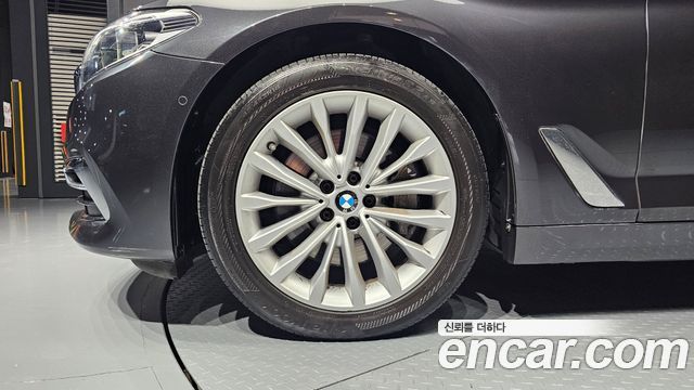 BMW 5 Series (G30) 530i xDrive Luxury Plus 2019 — фото 5