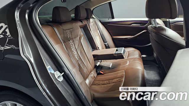 BMW 5 Series (G30) 530i xDrive Luxury Plus 2019 — фото 12