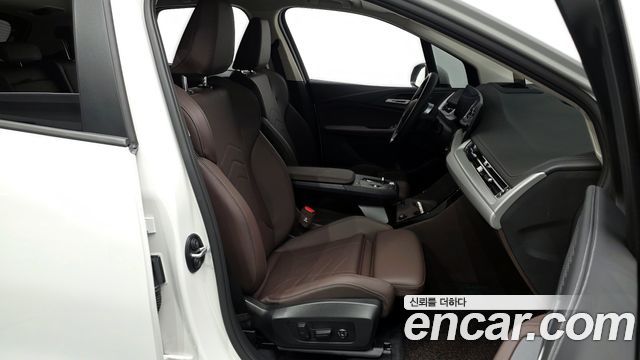 BMW 2 Series Active Tourer (U06) 220i Advantage 2025 — фото 26