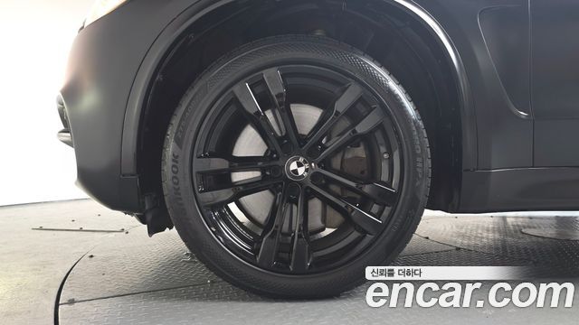 BMW X5 (F15) xDrive M50d 2014 — фото 5