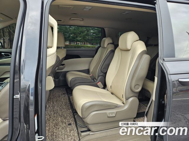 Kia Carnival (IV) Diesel 9-Seater Prestige 2021 — фото 10