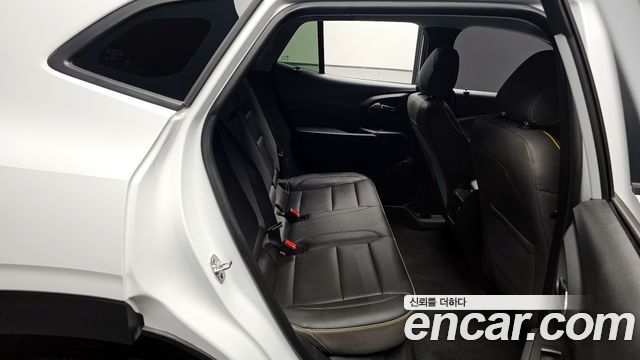 Chevrolet Trax Crossover 1.2 ACTIV Plus 2024 — фото 11