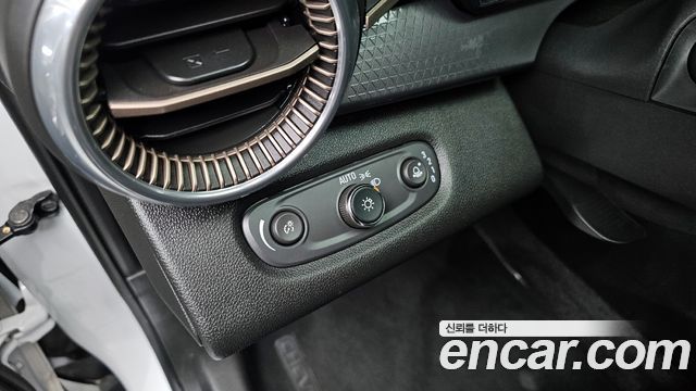 Chevrolet Trax Crossover 1.2 ACTIV Plus 2024 — фото 17