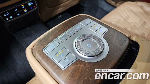 Genesis G80 (RG3) Gasoline 2.5 Turbo AWD 2022 — фото 19