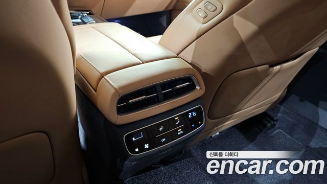 Genesis G80 (RG3) Gasoline 2.5 Turbo AWD 2022 — фото 31