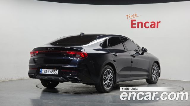 Kia K5 (III) 2.0 Prestige 2023 — фото 2
