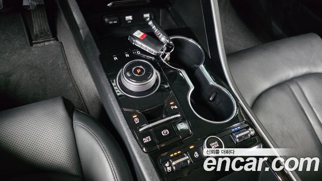 Kia K5 (III) 2.0 Prestige 2023 — фото 9