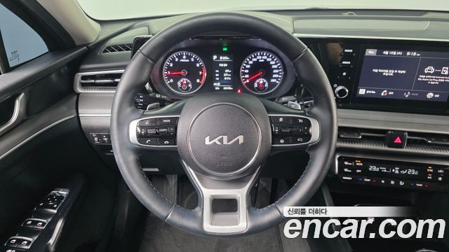 Kia K5 (III) 2.0 Prestige 2023 — фото 13
