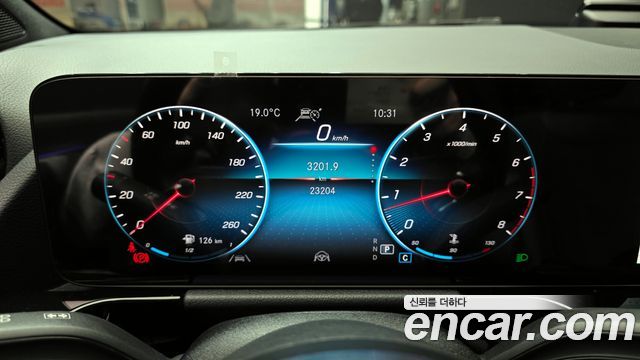 Mercedes-Benz GLA-Class (H247) GLA250 4MATIC 2022 — фото 8