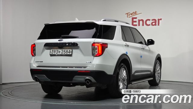 Ford Explorer (VI) 2.3 LimIted 4WD 2020 — фото 2