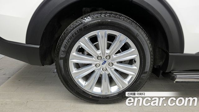 Ford Explorer (VI) 2.3 LimIted 4WD 2020 — фото 5