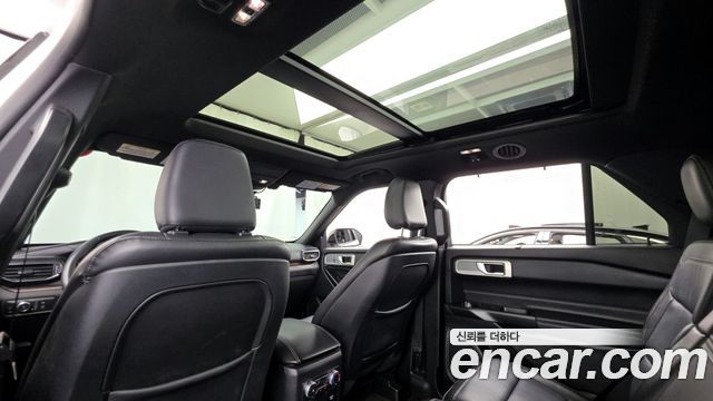 Ford Explorer (VI) 2.3 LimIted 4WD 2020 — фото 19