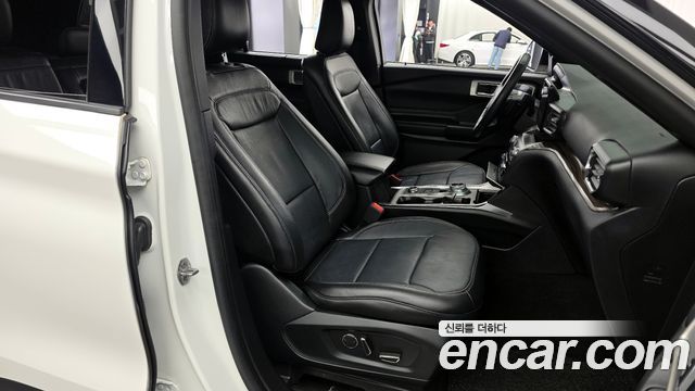 Ford Explorer (VI) 2.3 LimIted 4WD 2020 — фото 26