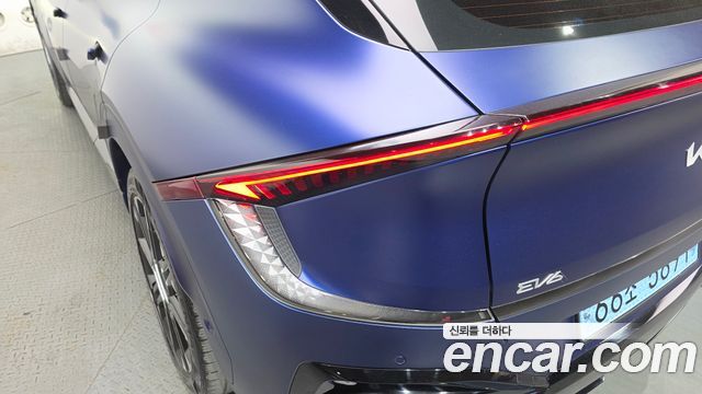 Kia EV6 Long Range 4WD GT Line 2025 — фото 23