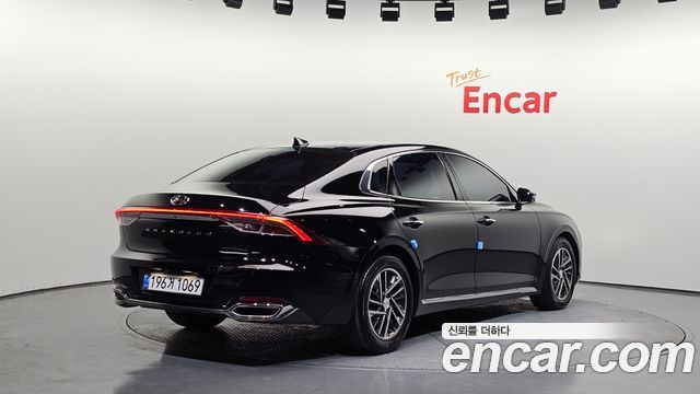 Hyundai Grandeur (IG) 2.5 Premium Choice 2021 — фото 2