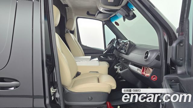 Mercedes-Benz Sprinter 3.0 Diesel W907 2023 — фото 32