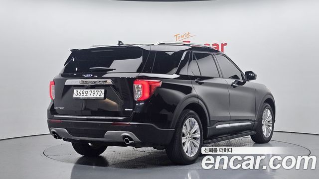 Ford Explorer (VI) 2.3 LimIted 4WD 2020 — фото 2