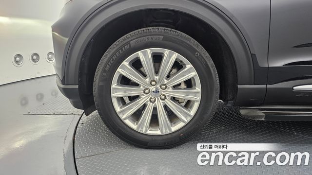 Ford Explorer (VI) 2.3 LimIted 4WD 2020 — фото 5