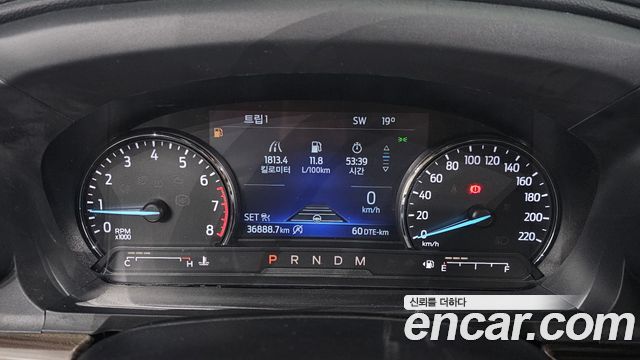 Ford Explorer (VI) 2.3 LimIted 4WD 2020 — фото 8
