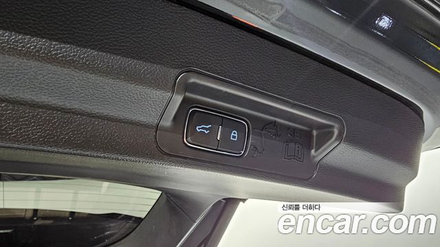Ford Explorer (VI) 2.3 LimIted 4WD 2020 — фото 20