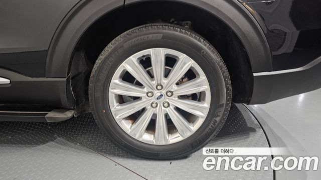 Ford Explorer (VI) 2.3 LimIted 4WD 2020 — фото 21