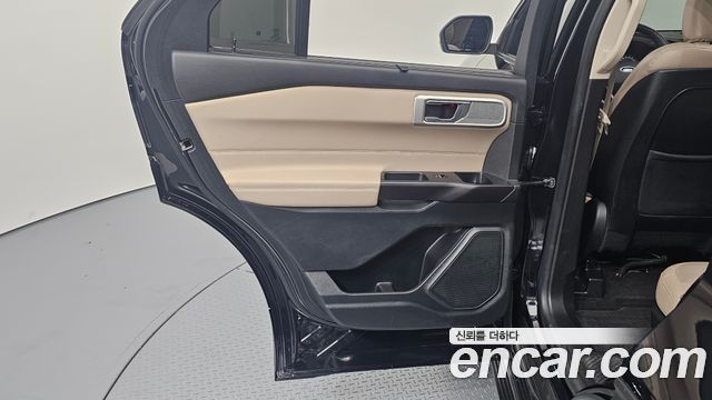 Ford Explorer (VI) 2.3 LimIted 4WD 2020 — фото 25