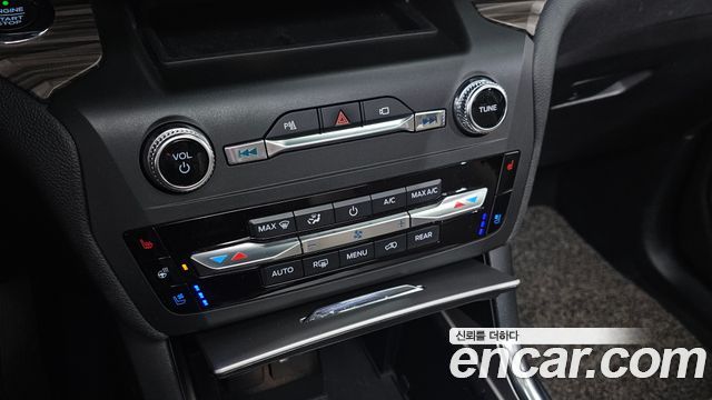 Ford Explorer (VI) 2.3 LimIted 4WD 2020 — фото 31