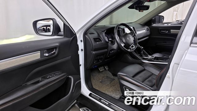 Renault Korea QM6 2.0 LPe Premiere 2WD 2021 — фото 10