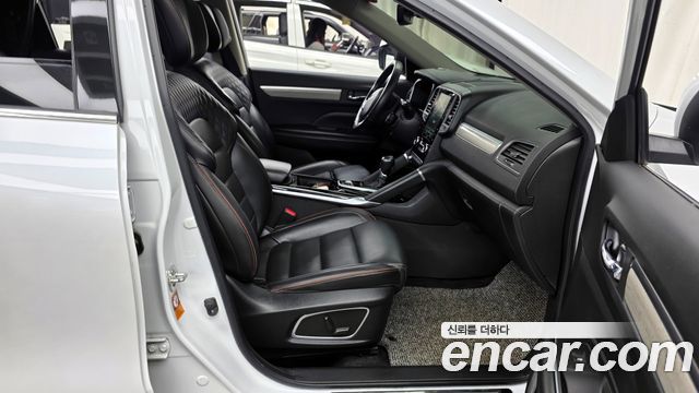 Renault Korea QM6 2.0 LPe Premiere 2WD 2021 — фото 11