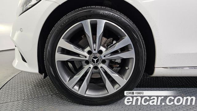 Mercedes-Benz C-Class (W205) C220 d 4MATIC 2021 — фото 5