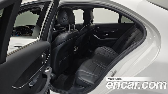 Mercedes-Benz C-Class (W205) C220 d 4MATIC 2021 — фото 12