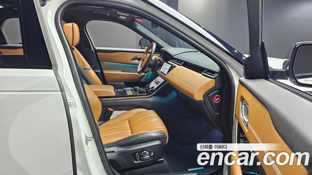 Land Rover Range Rover Velar 3.0 D300 R-Dynamic HSE 2018 — фото 11