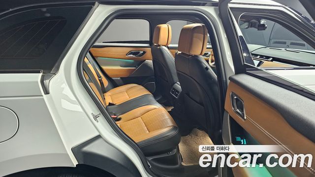 Land Rover Range Rover Velar 3.0 D300 R-Dynamic HSE 2018 — фото 12