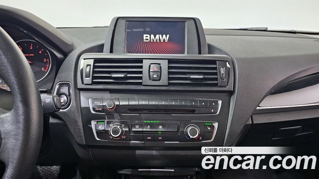 BMW 1 Series (F20) 118d Urban Pack1 5Dr 2014 — фото 13