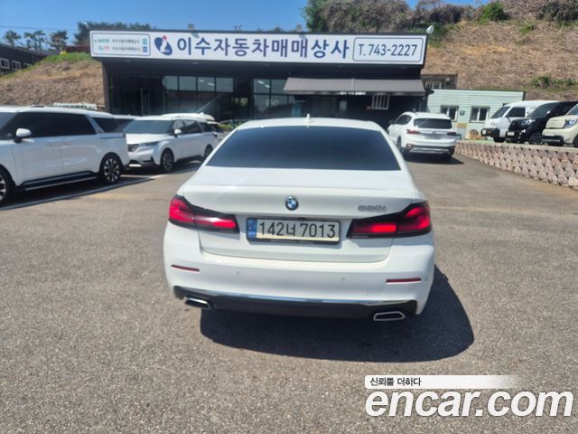 BMW 5 Series (G30) 520i Luxury 2022 — фото 4