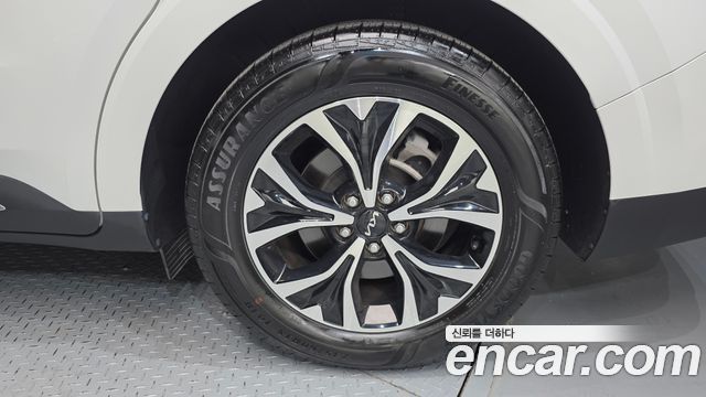 Kia Carnival (IV) Gasoline 9-Seater Noblesse 2023 — фото 21