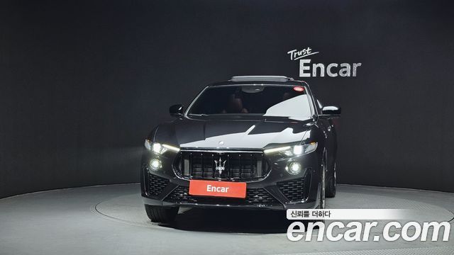Maserati Levante 3.0 AWD GranSport 2019 — фото 3