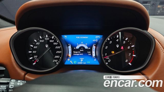 Maserati Levante 3.0 AWD GranSport 2019 — фото 8