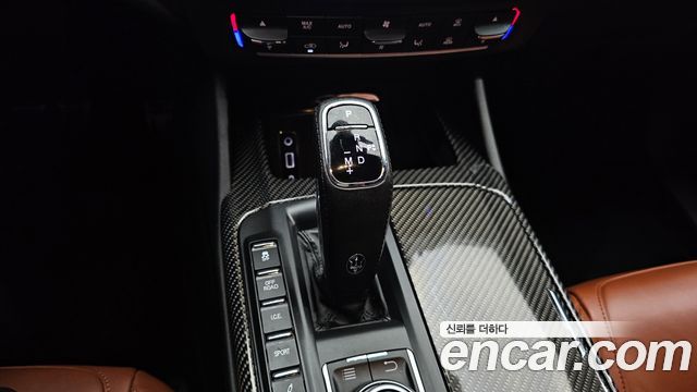 Maserati Levante 3.0 AWD GranSport 2019 — фото 9