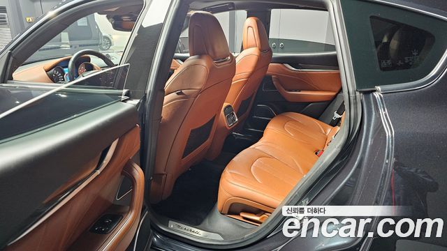 Maserati Levante 3.0 AWD GranSport 2019 — фото 26