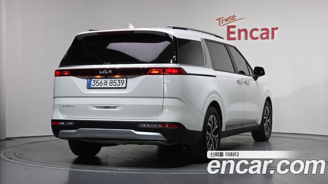 Kia Carnival (IV) Gasoline 9-Seater Prestige 2023 — фото 2