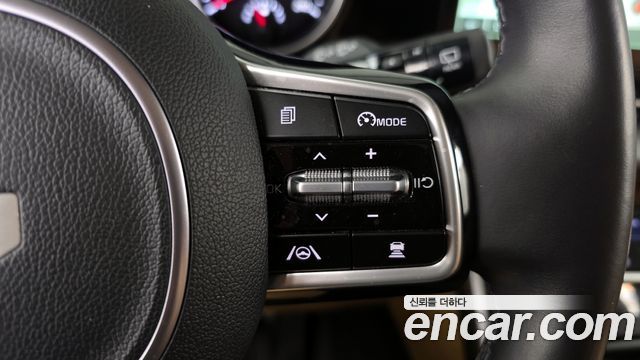 Kia Carnival (IV) Gasoline 9-Seater Prestige 2023 — фото 16