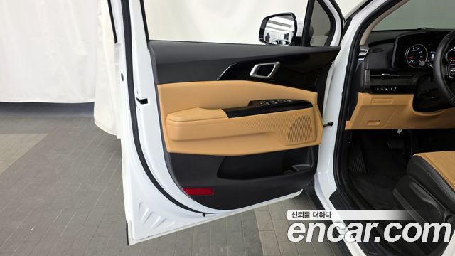 Kia Carnival (IV) Gasoline 9-Seater Prestige 2023 — фото 24