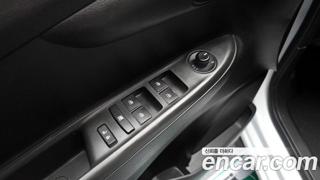 Chevrolet Spark LT 2019 — фото 28