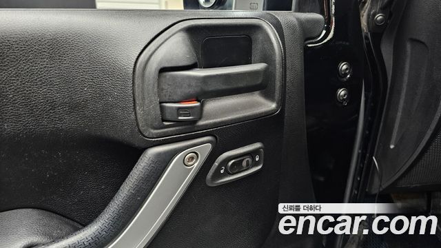 Jeep Wrangler (JK) 2.8 Diesel Rubicon 4Door 2013 — фото 16