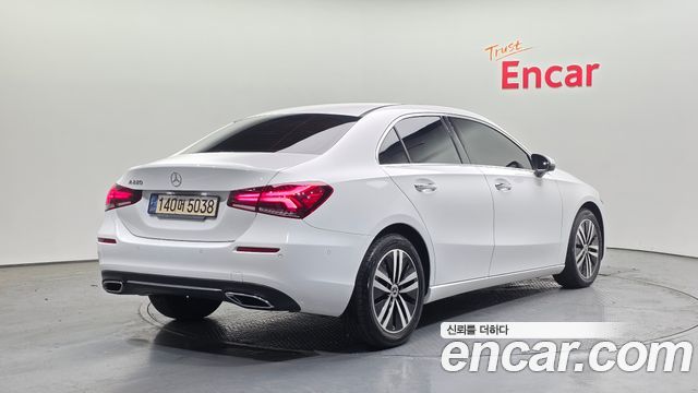 Mercedes-Benz A-Class (W177) A220 Sedan 2021 — фото 2