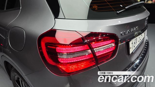 Mercedes-Benz GLA-Class (X156) GLA220 Premium 2019 — фото 23